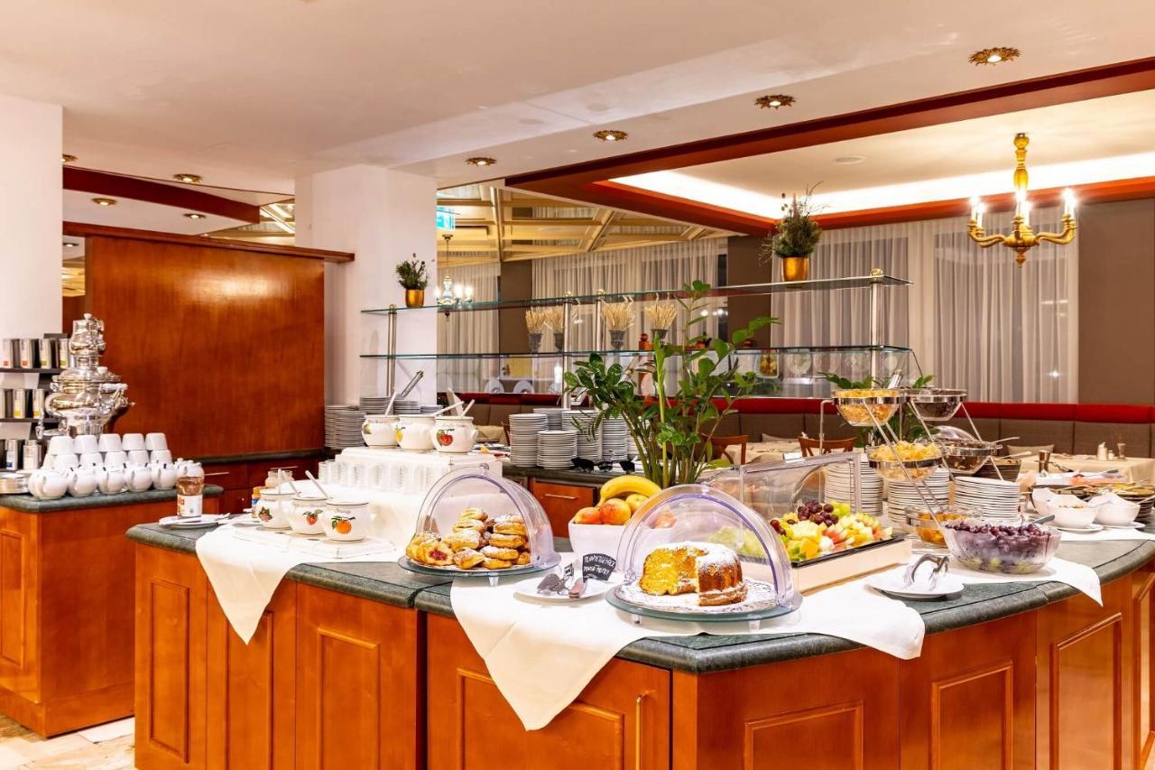Latini Hotel
