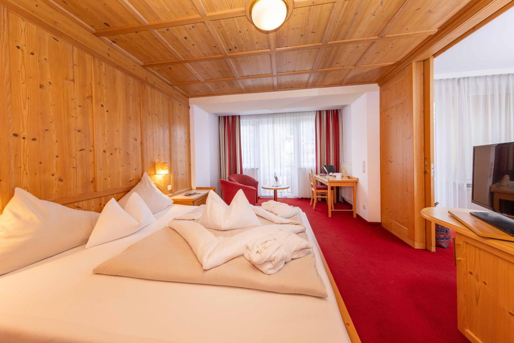 Latini Hotel